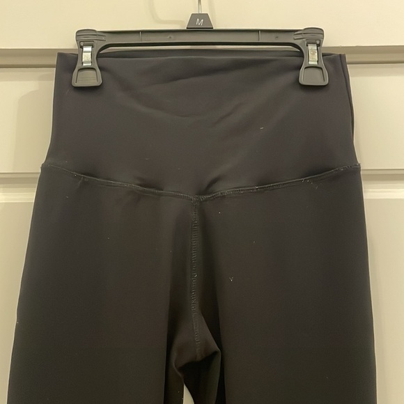 ABS2B Black scrunch butt leggings size small - Picture 2 of 6